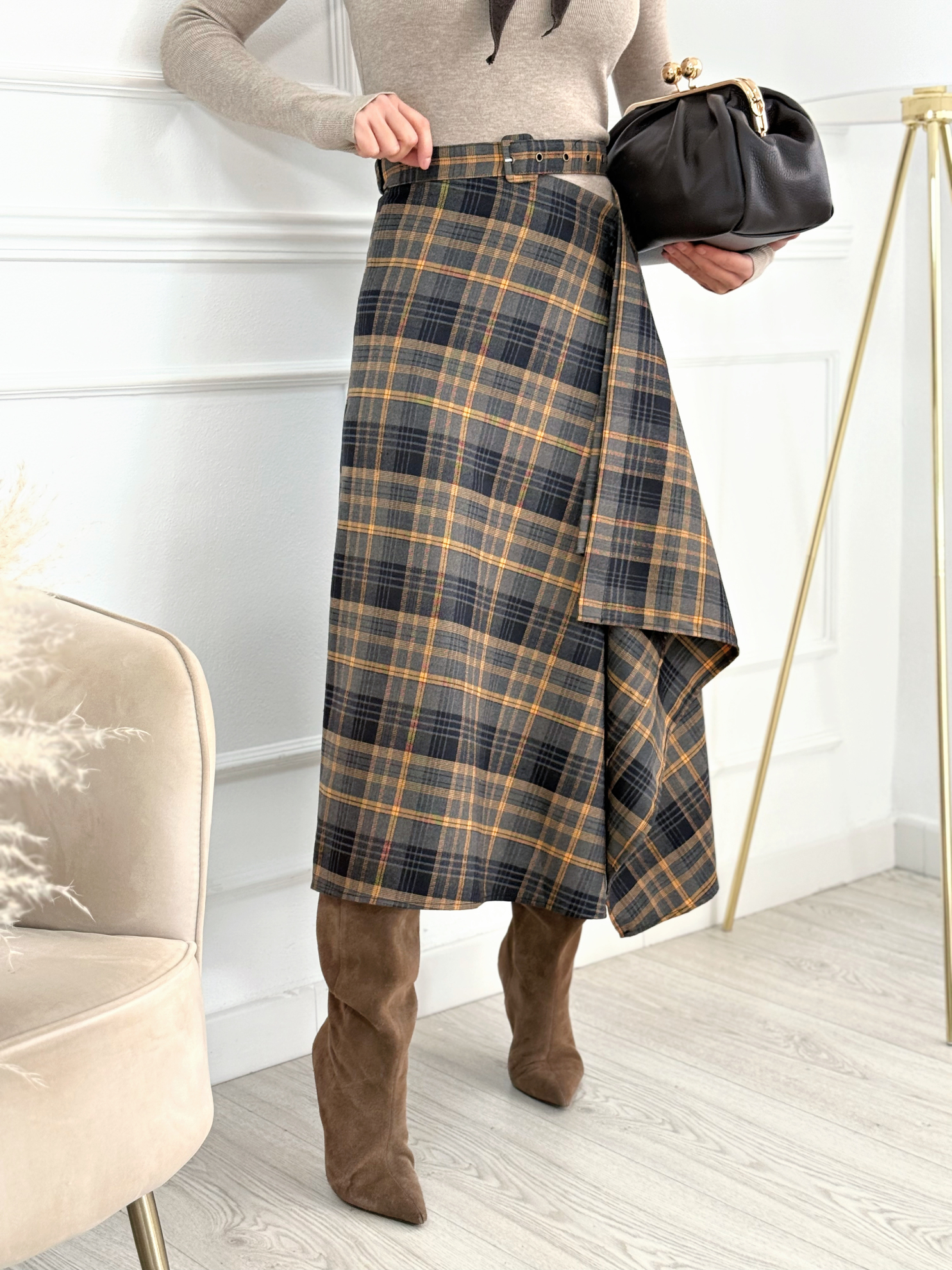 D384A04E-769D-4203-9E90-C870AACE5978