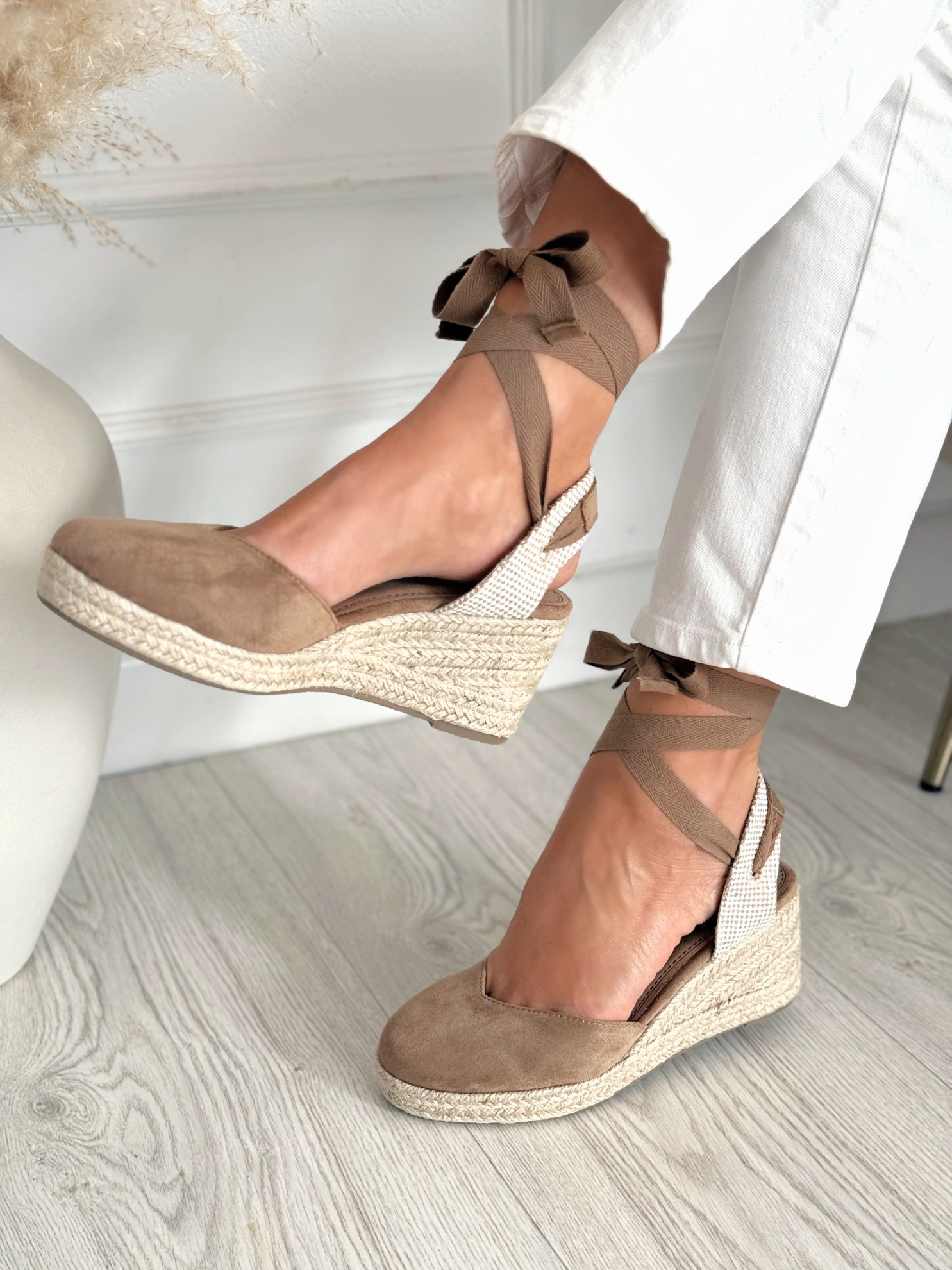 CF85C4A1-F3B1-456F-A17C-E738D815FEC6