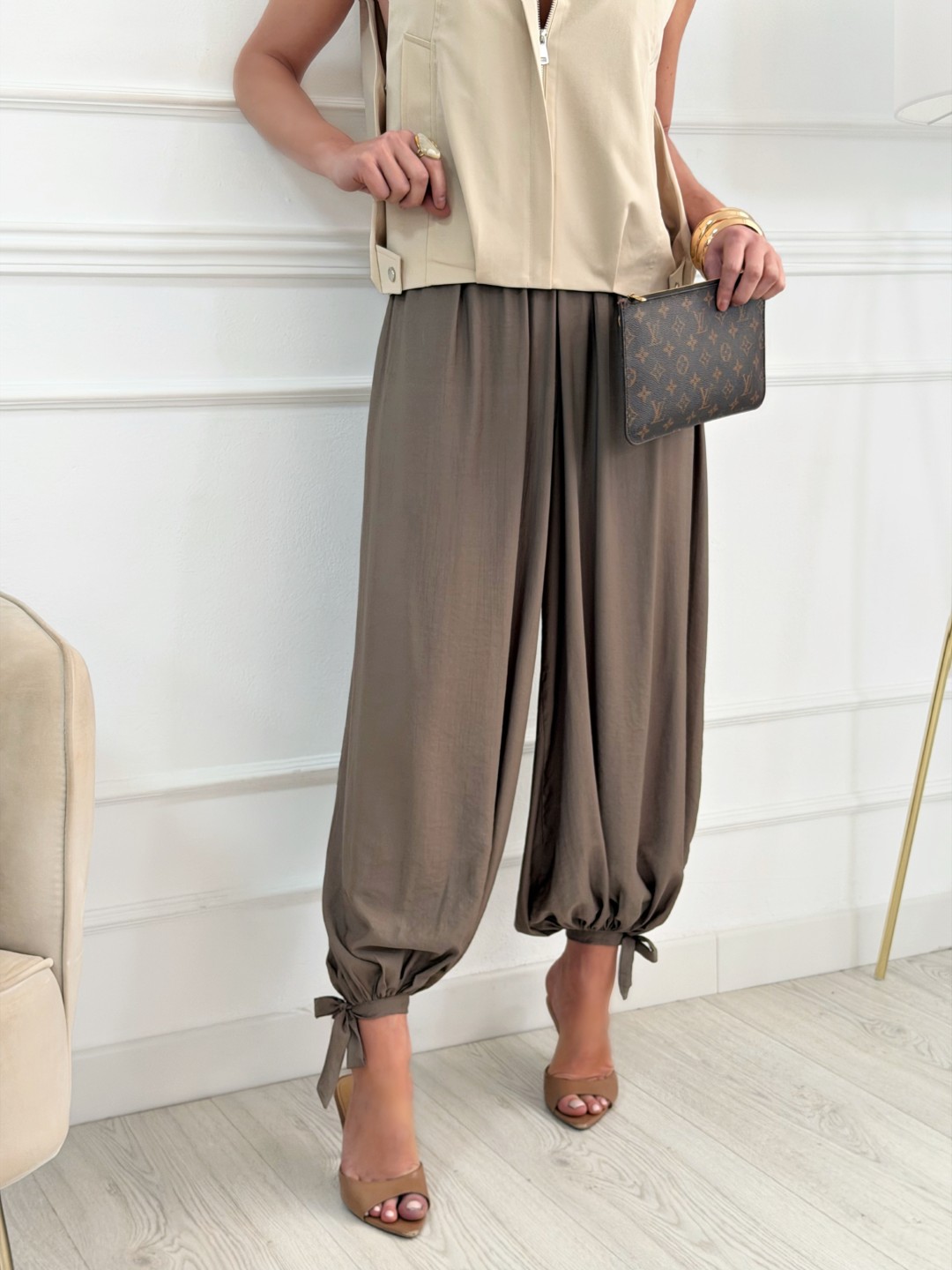 Pantalón Bombacho Lazada Taupe1