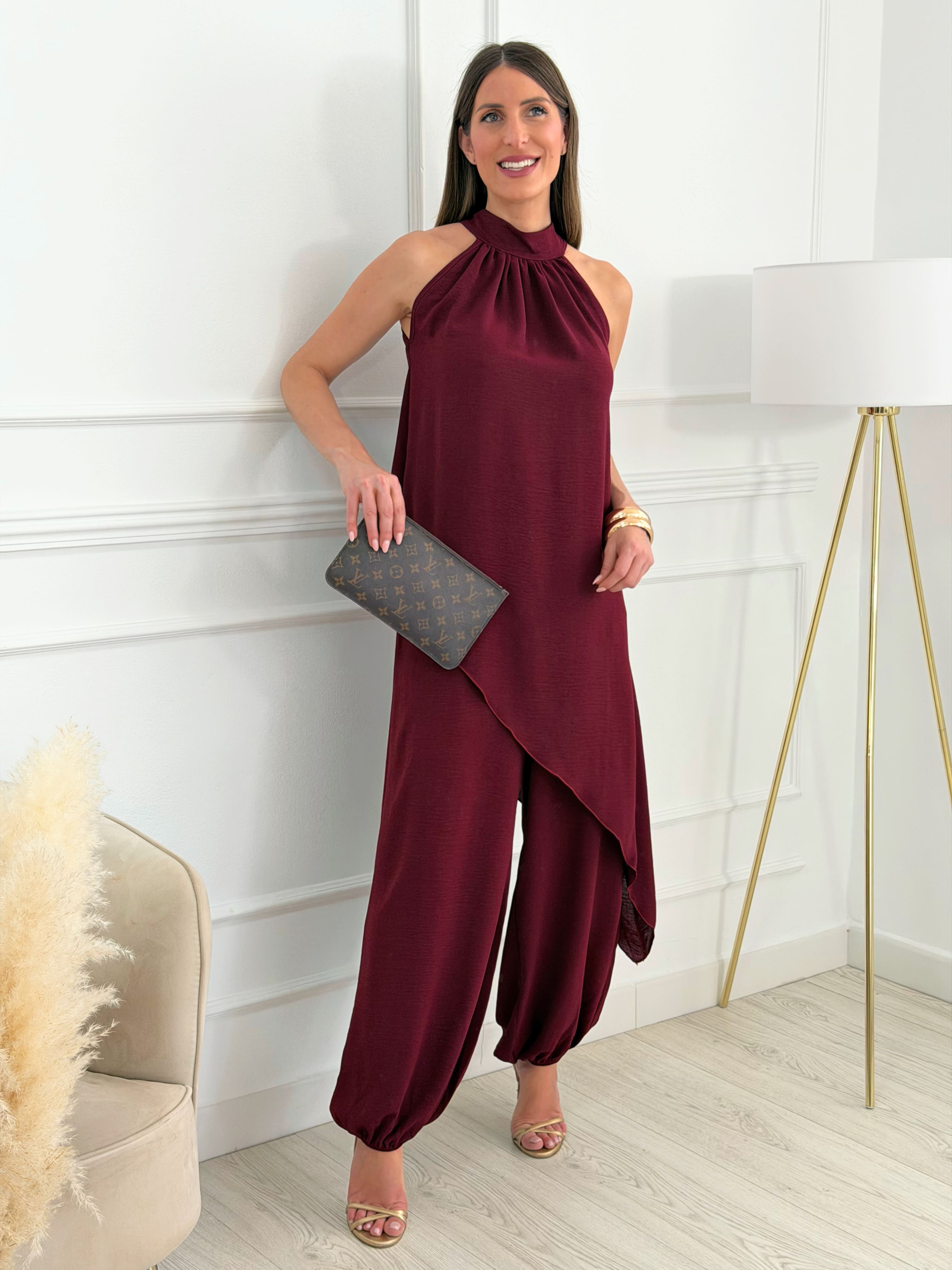 Conjunto Halter Capa Burgundy