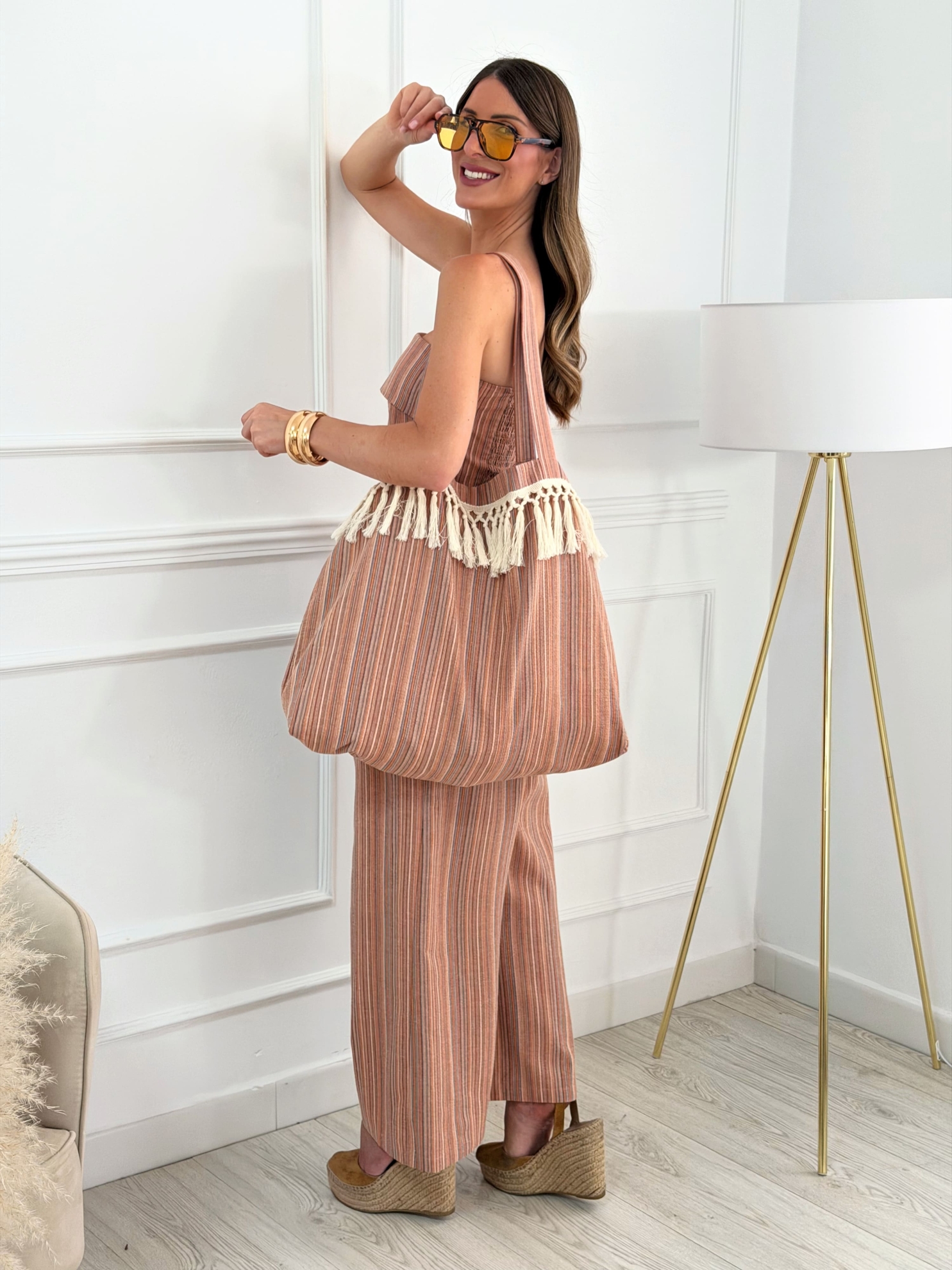 conjunto-palabra-de-honor-rayas-teja-pantalon-palazzo-mujer3